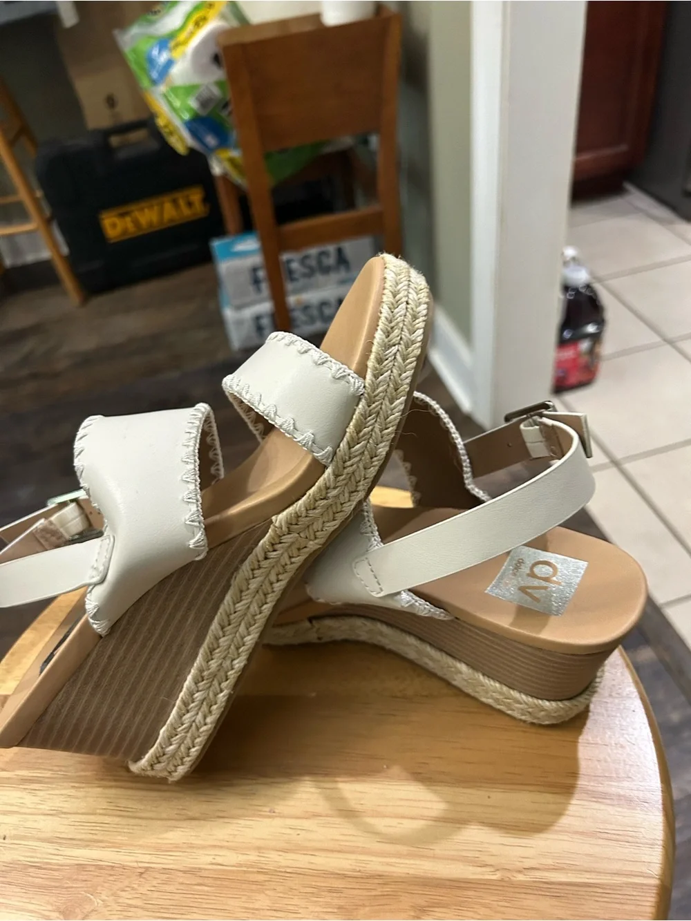 DV by Dolce Vita stylish white